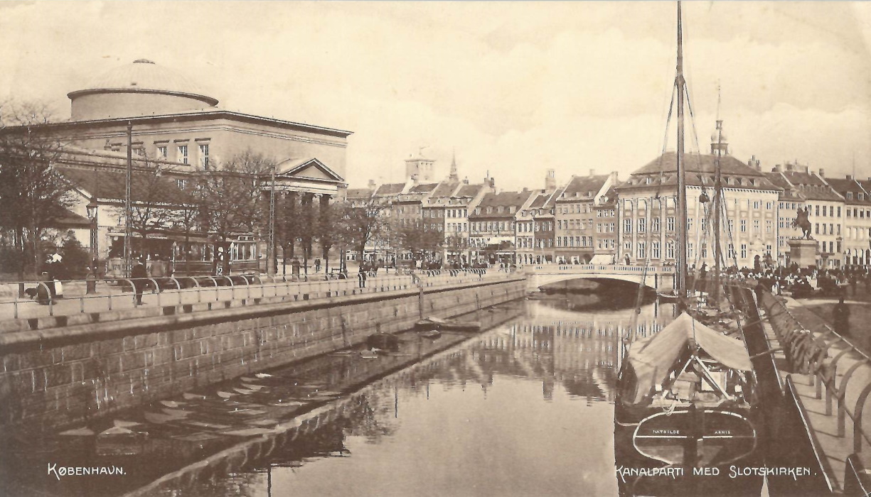  - Two photographic prints of Copenhagen c.1915 (1) Kobenhaun, Kanalparti med Slotskirken; (2) Kopenhagen. Die Reede